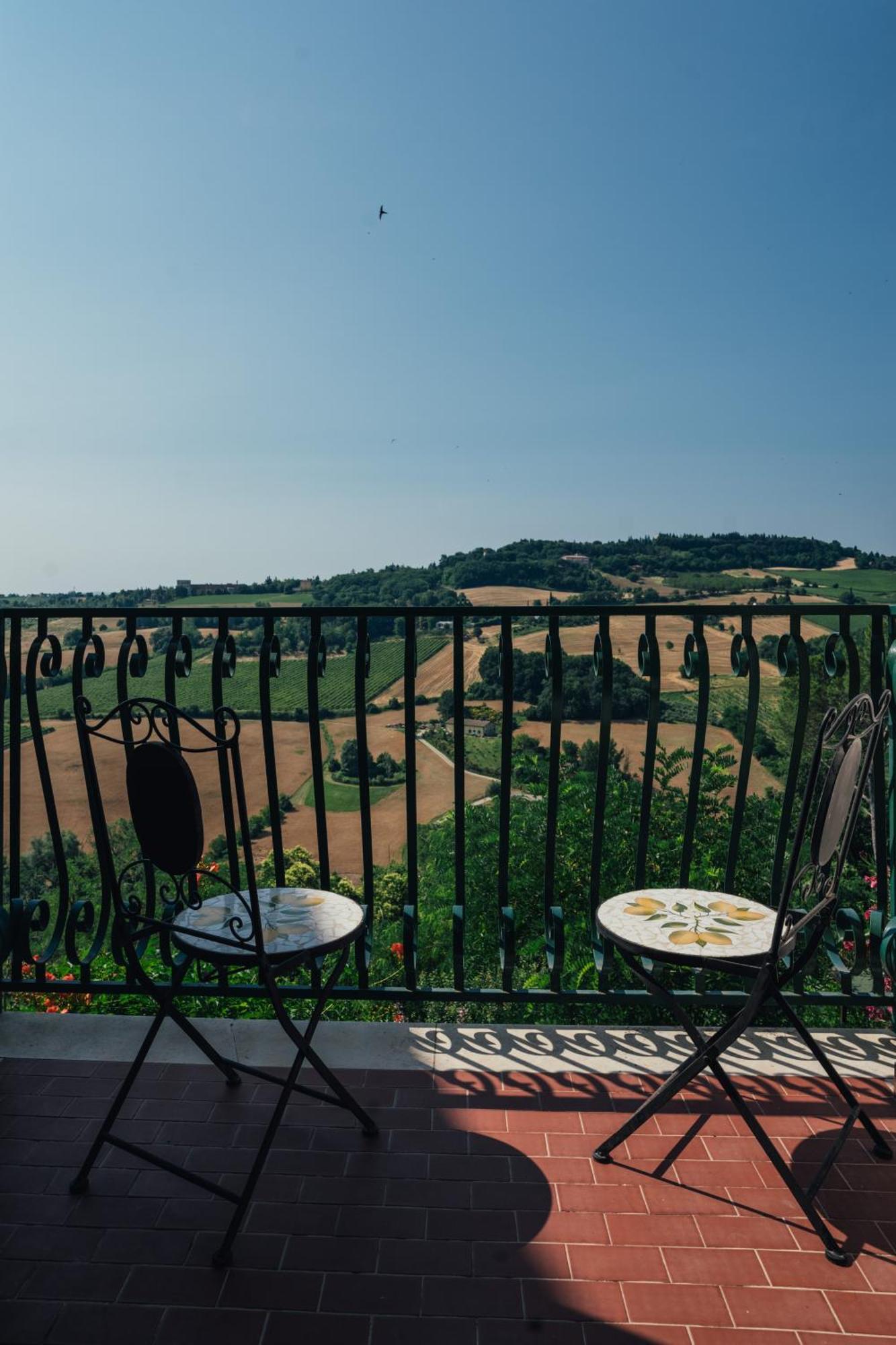 Locanda Dolcevita Dozza Exterior foto